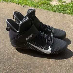NWT Nike Alpha Menace Pro 2 Mid Football Cleats AQ3209-002 Men’s Black Sz 13 New